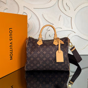 BOTTEGA VENETA — Knot Clutch
