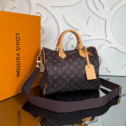 BOTTEGA VENETA — Knot Clutch