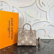 LOUIS VUITTON — Félicie Pochette