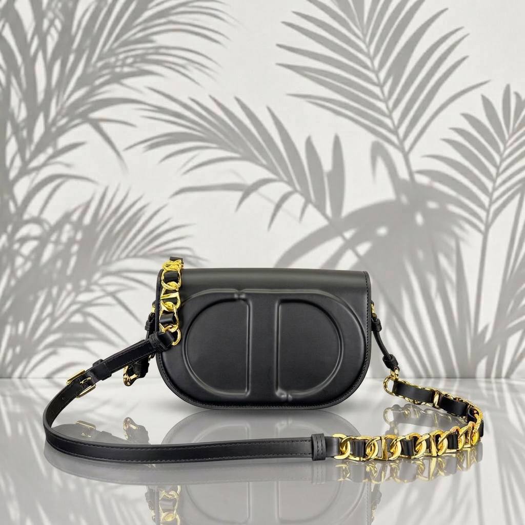 DIOR - Bobby Bag