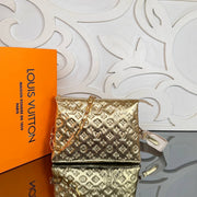 LOUIS VUITTON - Pochette Accessoires