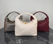 LOUIS VUITTON — Keepall Bandoulière