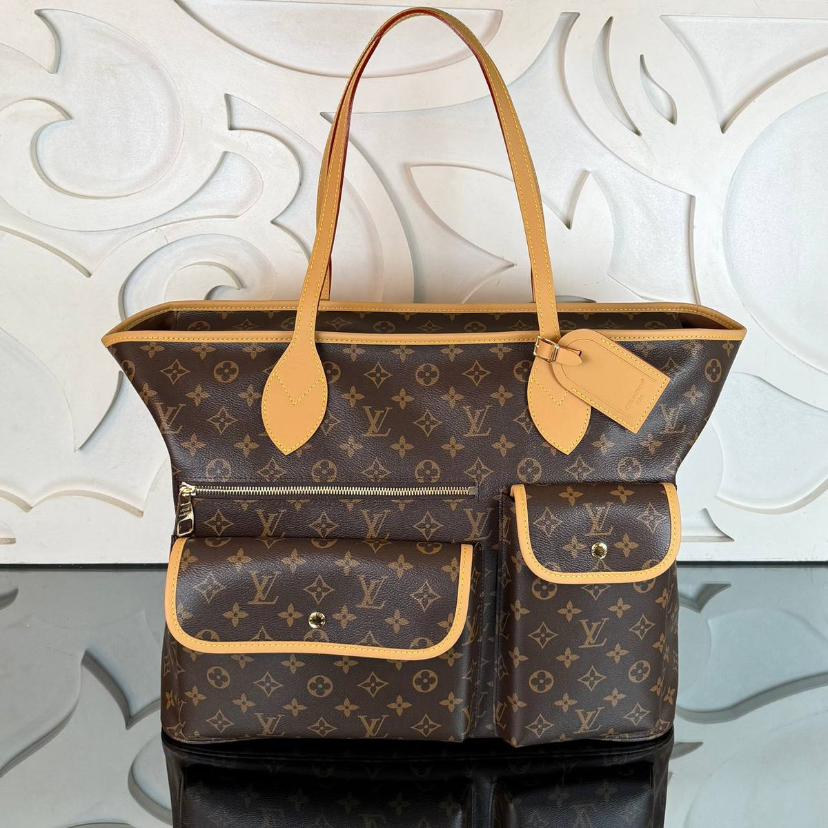 LOUIS VUITTON - Monogram Tote Bag