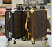 LOUIS VUITTON — LV Initiales Reversible Belt
