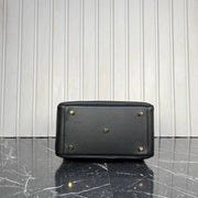 LOUIS VUITTON — Monogram Rolling Trunk