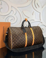 LOUIS VUITTON — Speedy Bandoulière