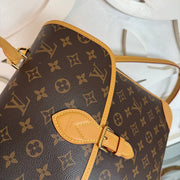 LOUIS VUITTON — OnTheGo PM