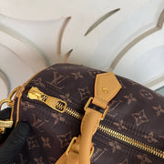 BOTTEGA VENETA — Knot Clutch