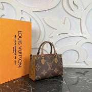 HERMÈS — Long Leather Wallet