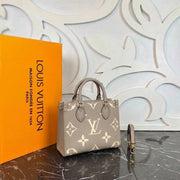LOUIS VUITTON — Félicie Pochette