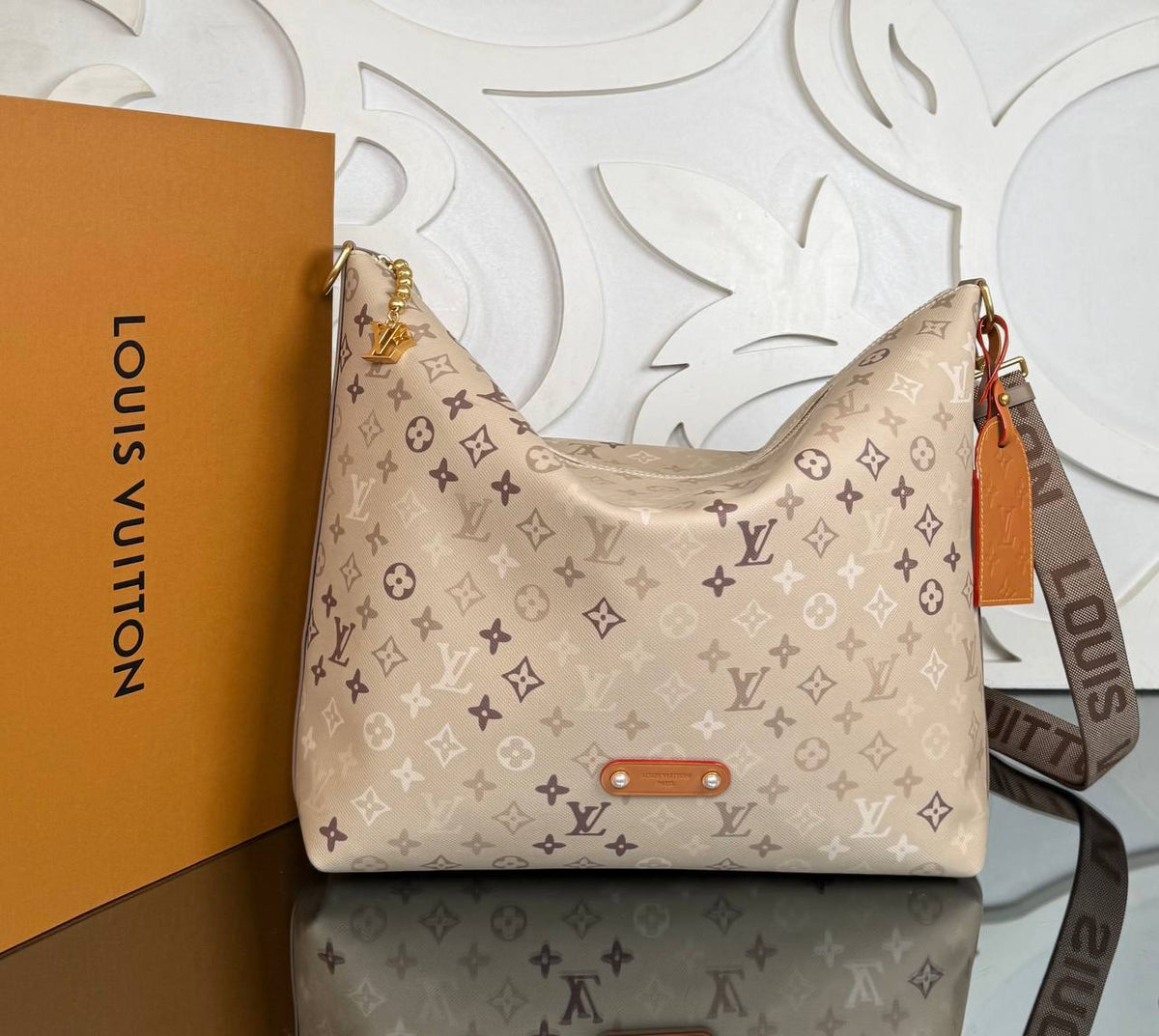 LOUIS VUITTON — Intrecciato Bi-Fold Wallet