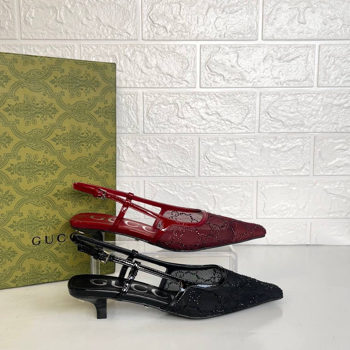 GUCCI — Screener GG Crystal Sneakers