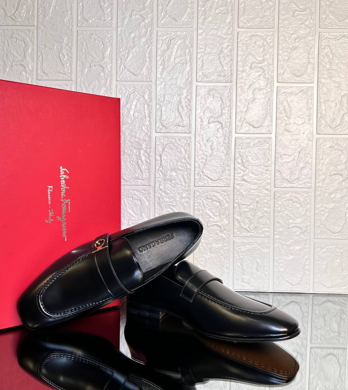 SALVATORE FERRAGAMO — Balty Loafers