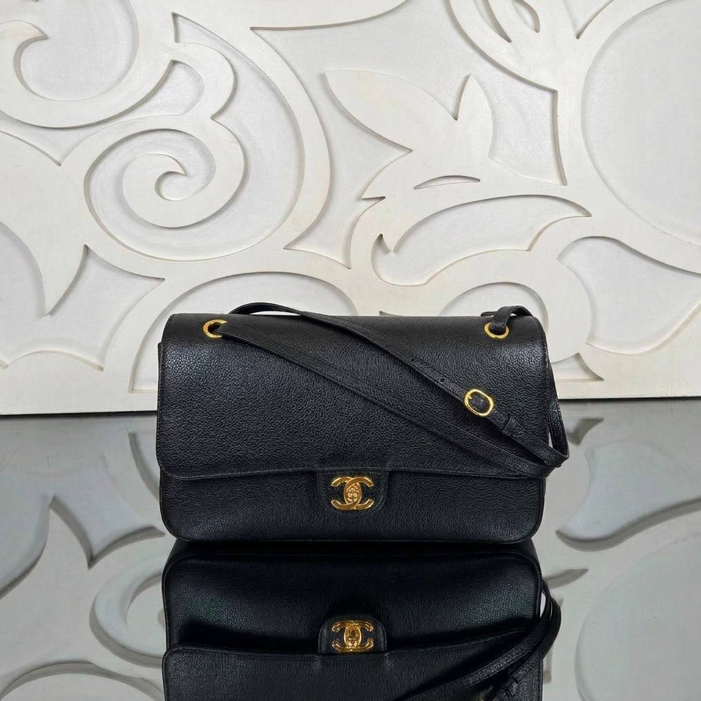 CHANEL — Classic Leather Shoulder Bag
